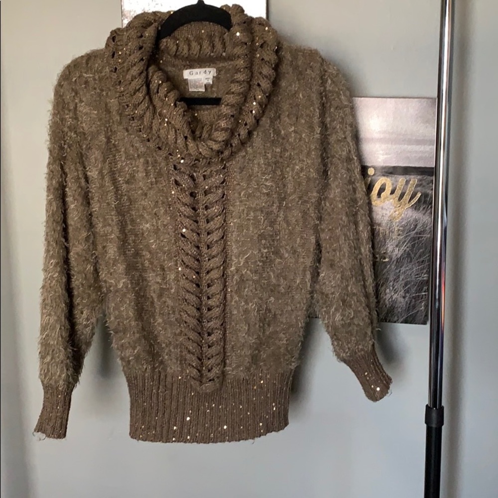 Cowell neck sweater